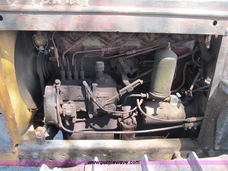 image for item B2778 1944 International Harvester TD-9 military grade crawler dozer