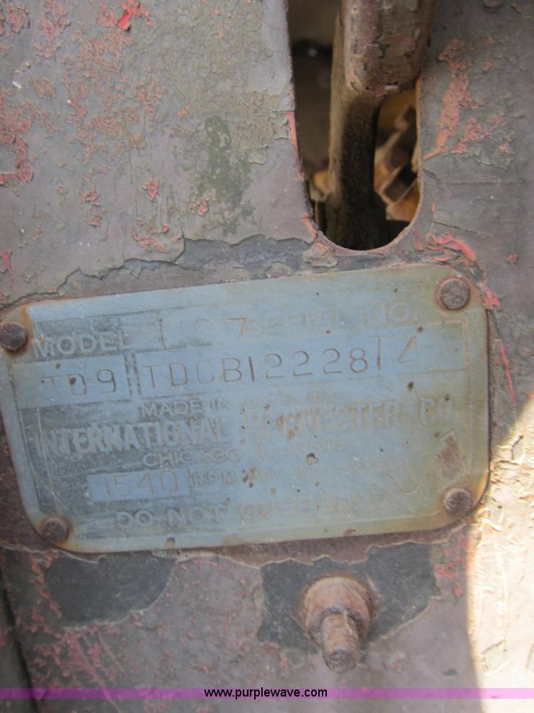 image for item B2778 1944 International Harvester TD-9 military grade crawler dozer