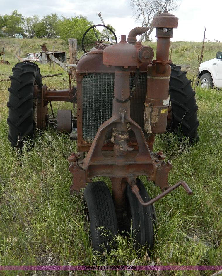 image for item B3721 Farmall F20 tractor