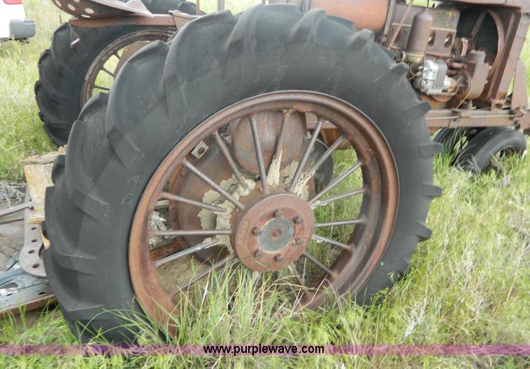 image for item B3721 Farmall F20 tractor