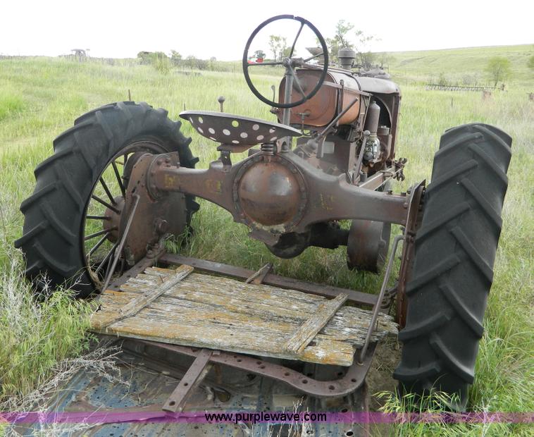 image for item B3721 Farmall F20 tractor