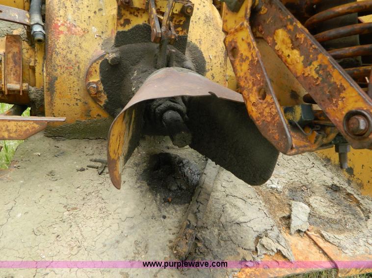 image for item B3729 Minneapolis Moline UTS tractor