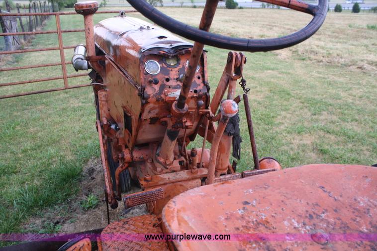 image for item B6832 1949 Case VAC tractor