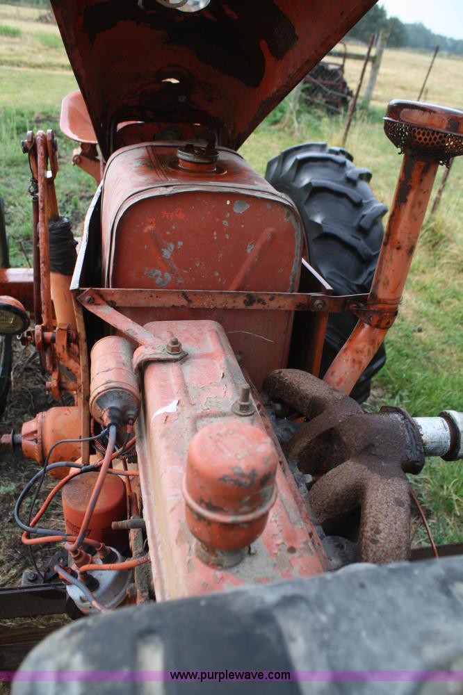 image for item B6832 1949 Case VAC tractor