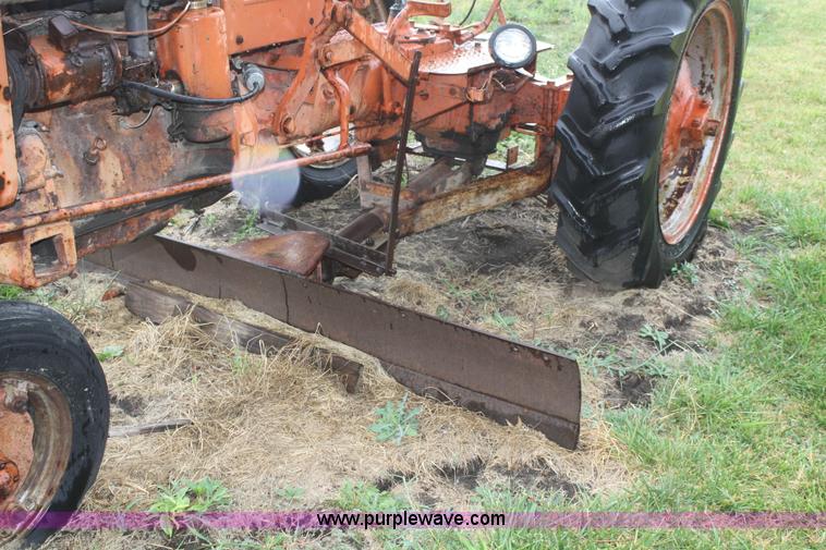 image for item B6832 1949 Case VAC tractor