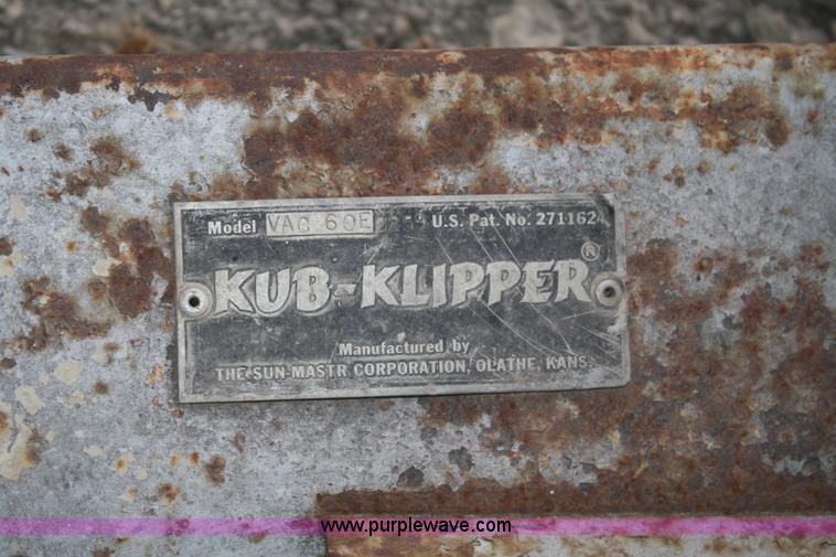 image for item B6832 1949 Case VAC tractor