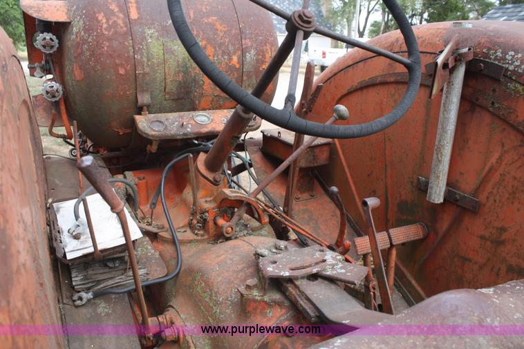 image for item B6847 Case tractor