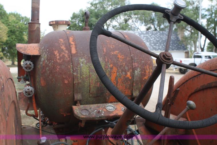 image for item B6847 Case tractor