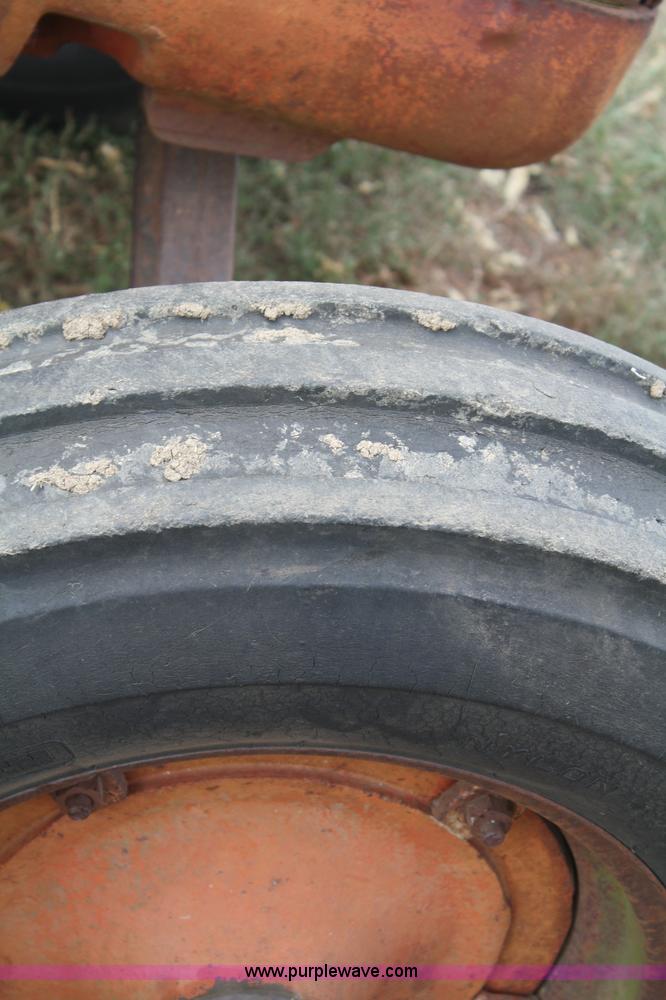 image for item B6847 Case tractor