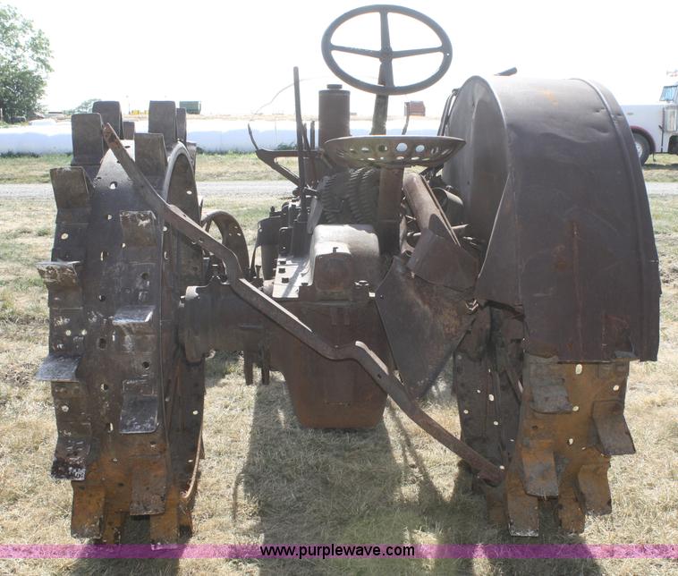 image for item B6868 McCormick-Deering WK40 tractor