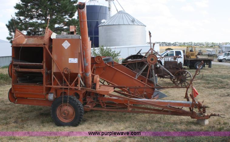 image for item B6869 Allis-Chalmers All-Crop harvester combine