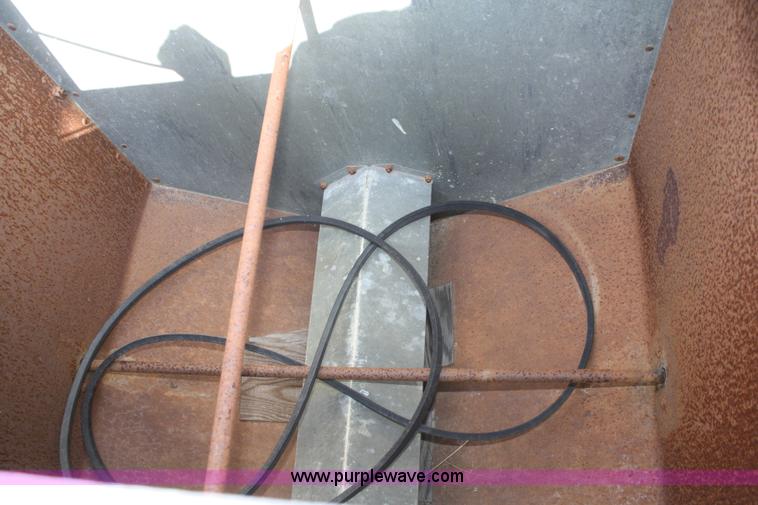 image for item B6869 Allis-Chalmers All-Crop harvester combine