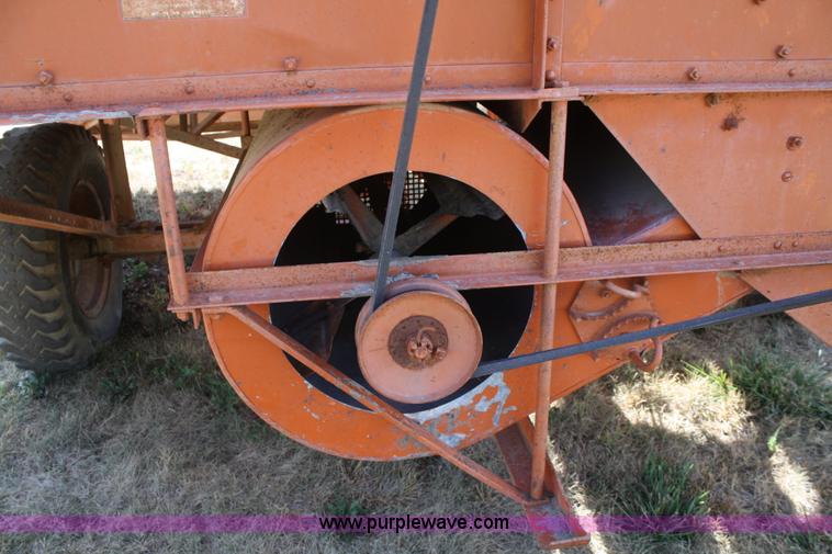 image for item B6869 Allis-Chalmers All-Crop harvester combine