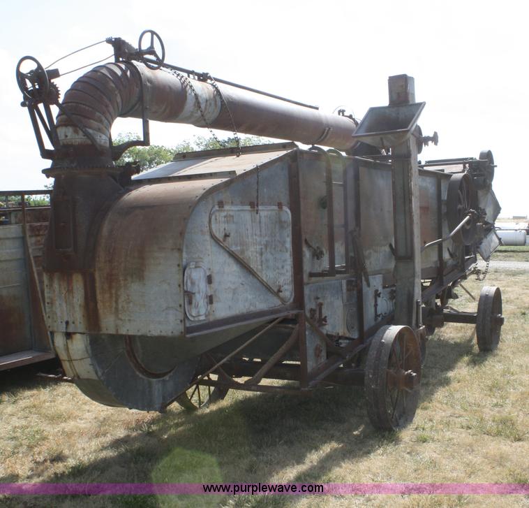 image for item B6872 Thrashing machine