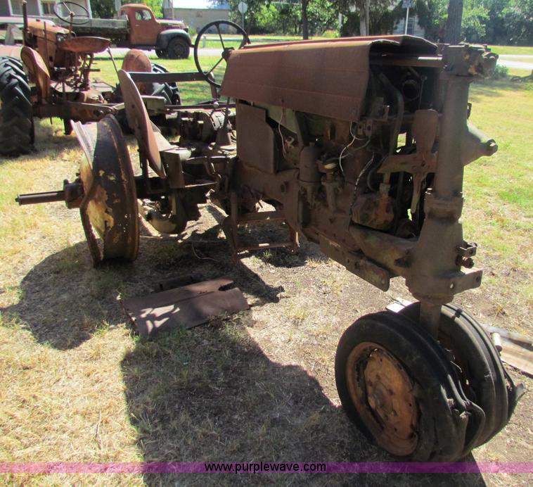 image for item B7346 John Deere MT tractor