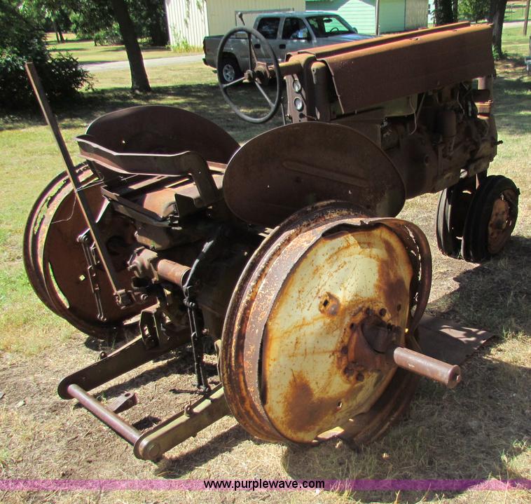 image for item B7346 John Deere MT tractor