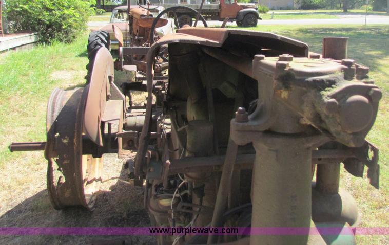 image for item B7346 John Deere MT tractor