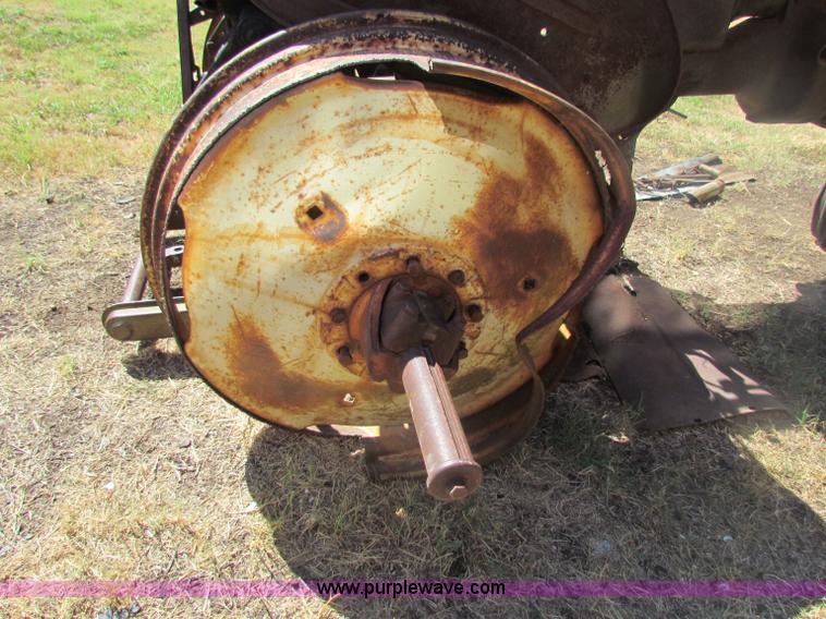 image for item B7346 John Deere MT tractor