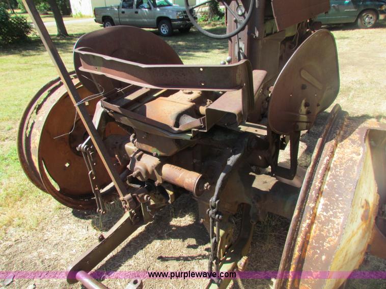 image for item B7346 John Deere MT tractor