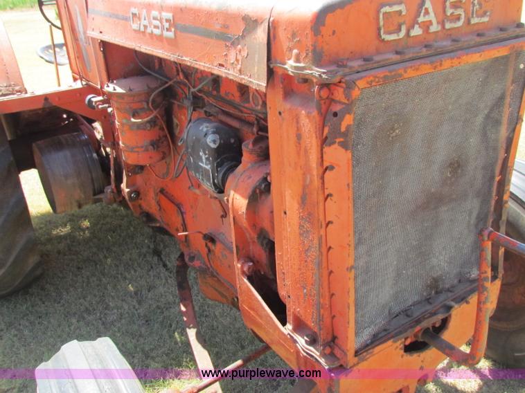 image for item B7364 1937 Case L tractor