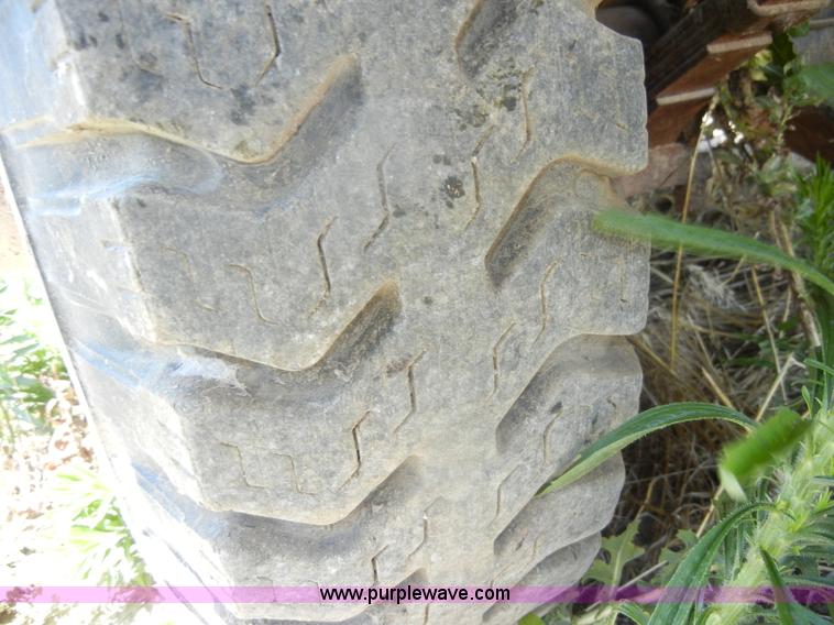 image for item D4253 1953 International R130 pickup truck