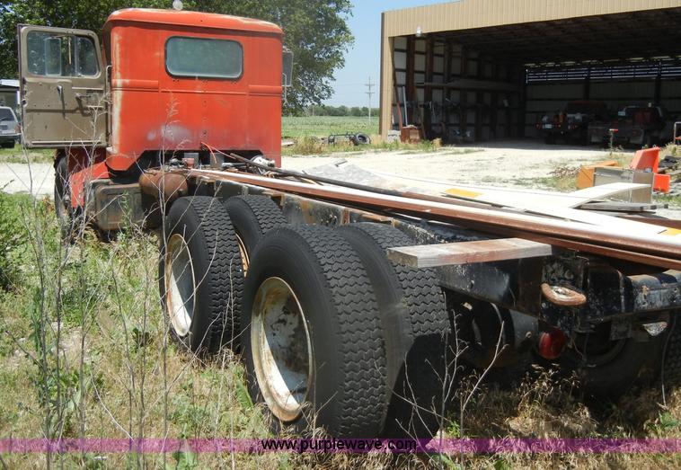 image for item D4255 1974 Diamond Reo DC10164 semi truck cab and chassis