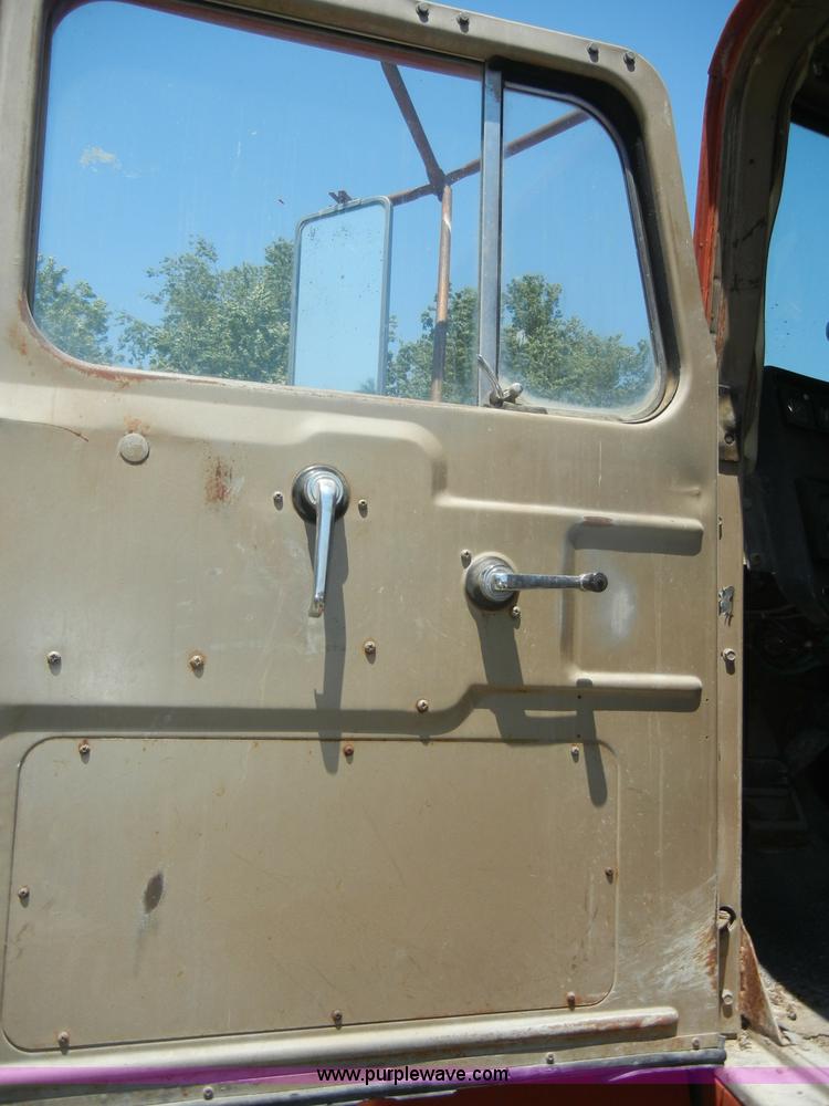 image for item D4255 1974 Diamond Reo DC10164 semi truck cab and chassis
