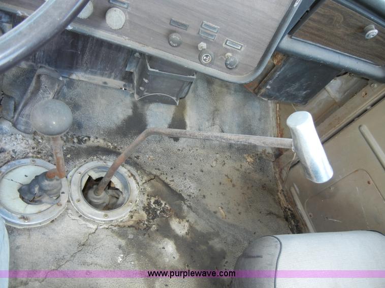 image for item D4255 1974 Diamond Reo DC10164 semi truck cab and chassis