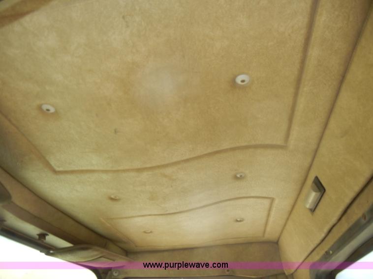 image for item D4255 1974 Diamond Reo DC10164 semi truck cab and chassis