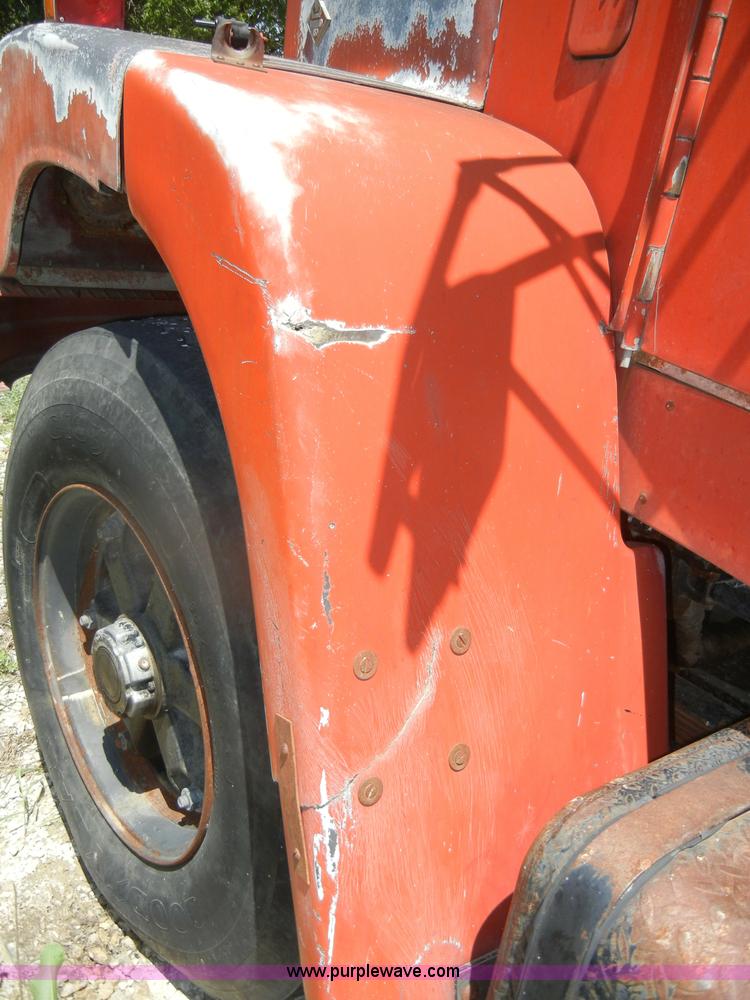 image for item D4255 1974 Diamond Reo DC10164 semi truck cab and chassis