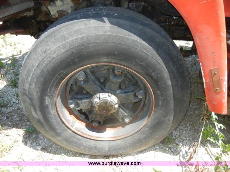 image for item D4255 1974 Diamond Reo DC10164 semi truck cab and chassis