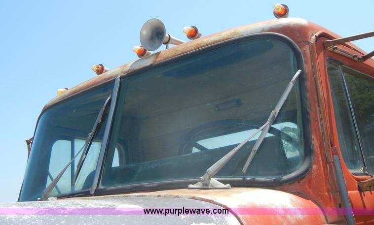 image for item D4255 1974 Diamond Reo DC10164 semi truck cab and chassis