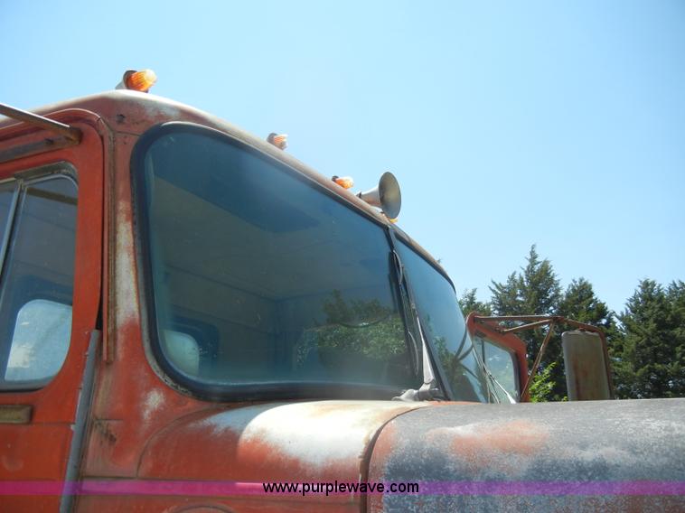 image for item D4255 1974 Diamond Reo DC10164 semi truck cab and chassis