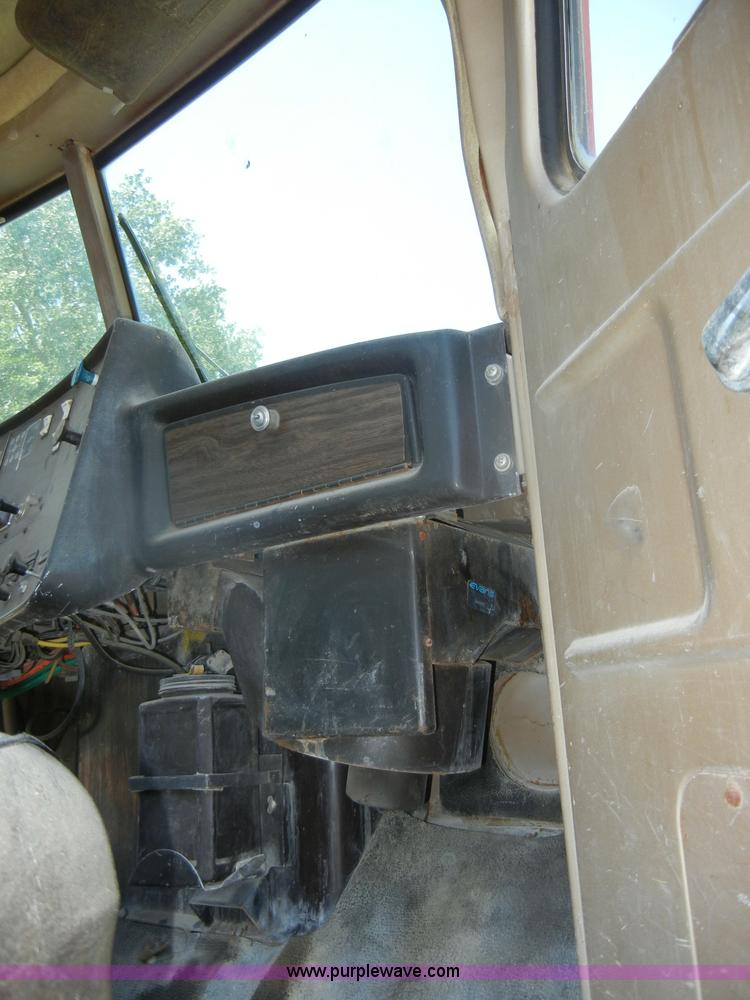 image for item D4255 1974 Diamond Reo DC10164 semi truck cab and chassis