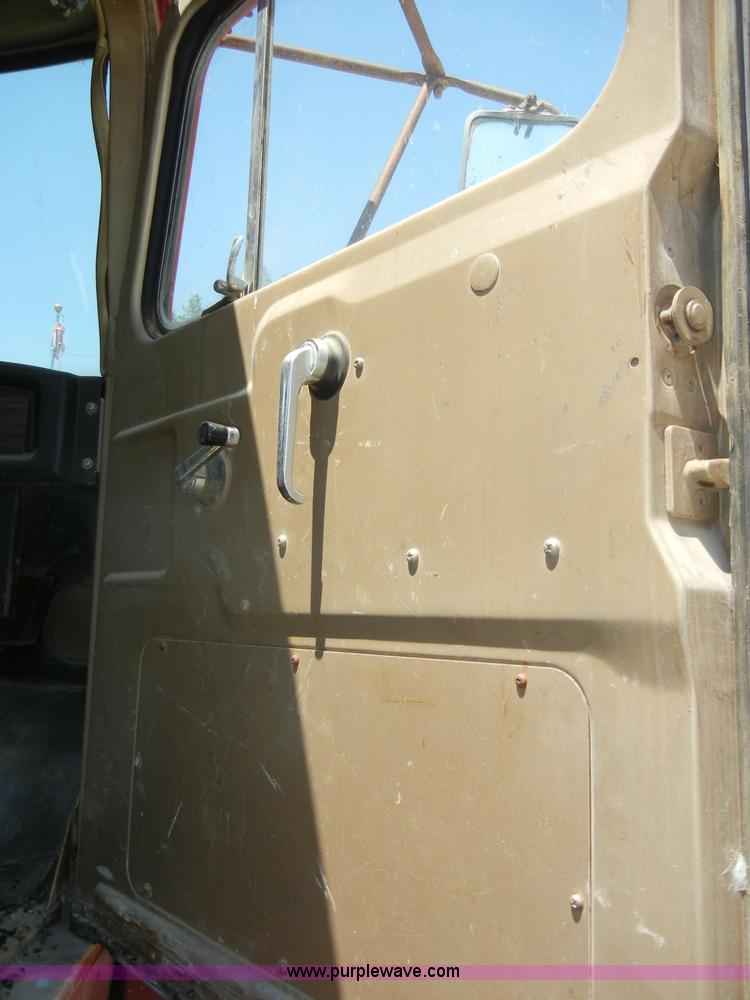 image for item D4255 1974 Diamond Reo DC10164 semi truck cab and chassis