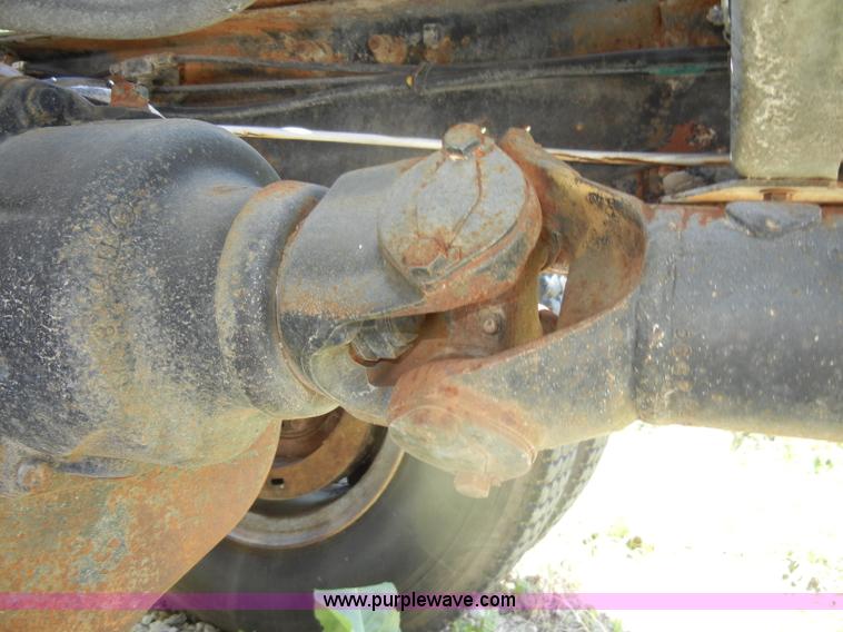 image for item D4255 1974 Diamond Reo DC10164 semi truck cab and chassis