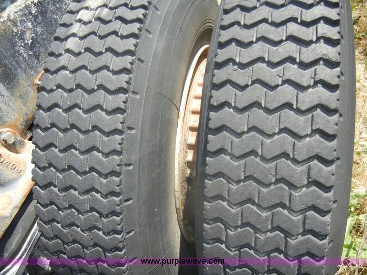 image for item D4255 1974 Diamond Reo DC10164 semi truck cab and chassis