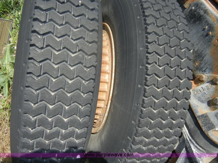 image for item D4255 1974 Diamond Reo DC10164 semi truck cab and chassis