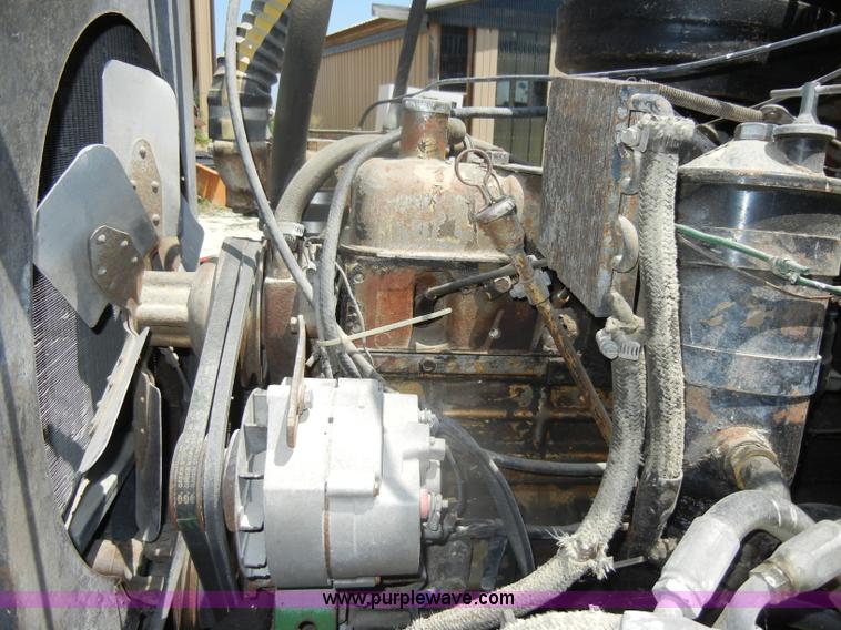 image for item D4255 1974 Diamond Reo DC10164 semi truck cab and chassis