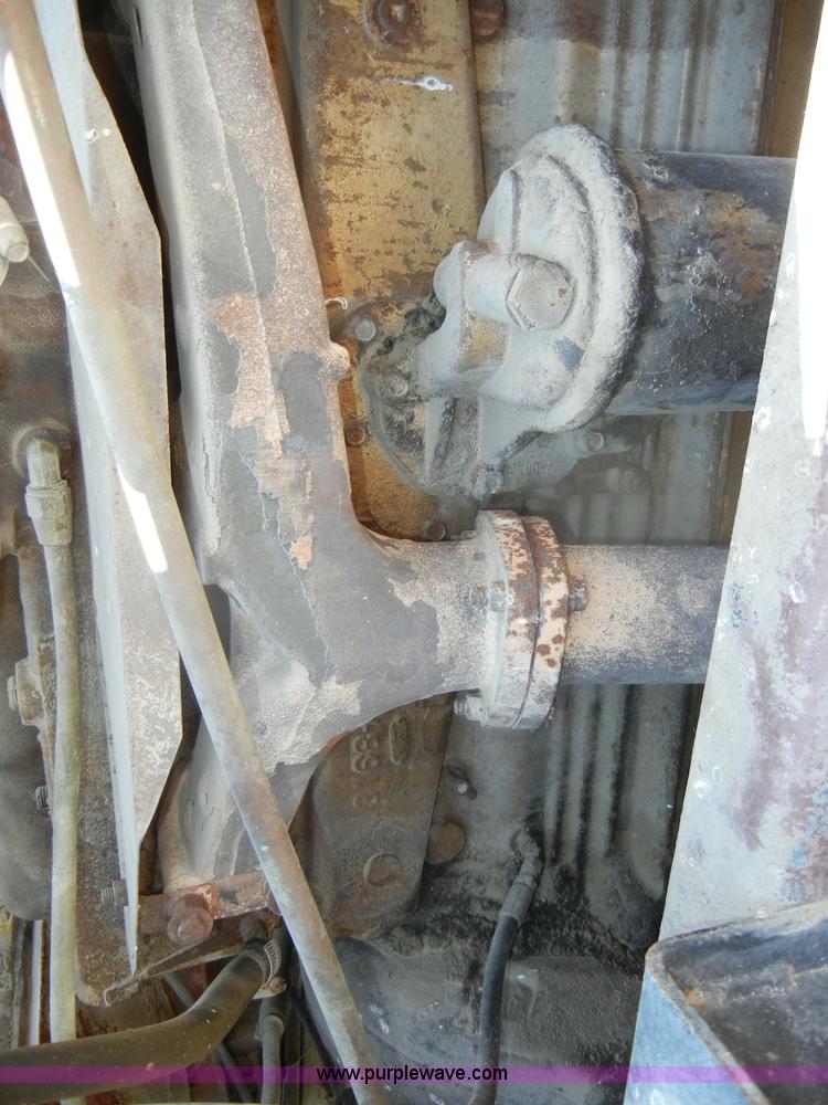 image for item D4255 1974 Diamond Reo DC10164 semi truck cab and chassis