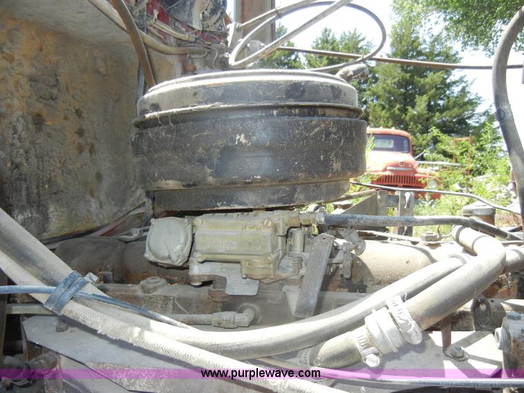 image for item D4255 1974 Diamond Reo DC10164 semi truck cab and chassis