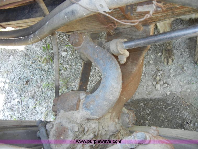 image for item D4255 1974 Diamond Reo DC10164 semi truck cab and chassis