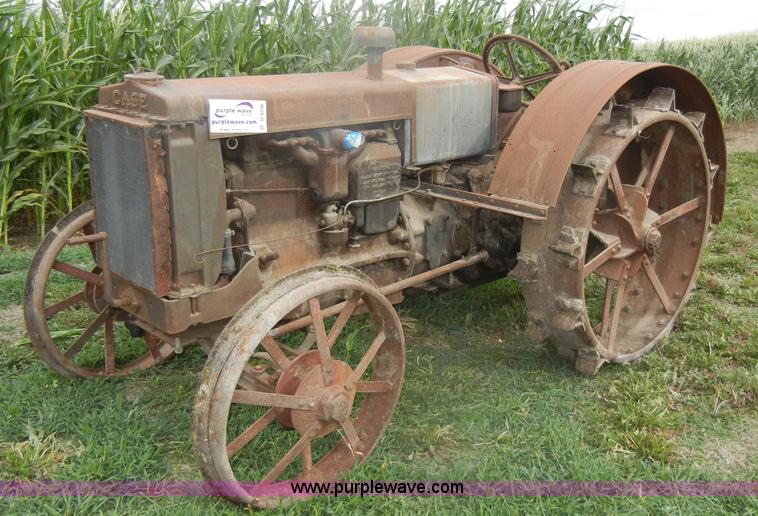 image for item D4256 1930 Case C tractor