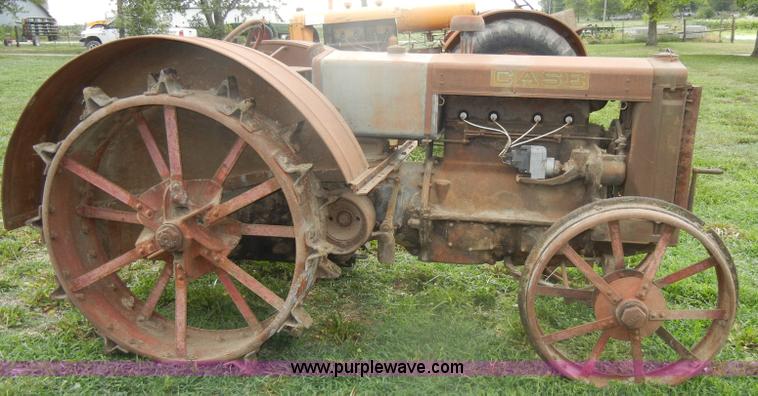 image for item D4256 1930 Case C tractor