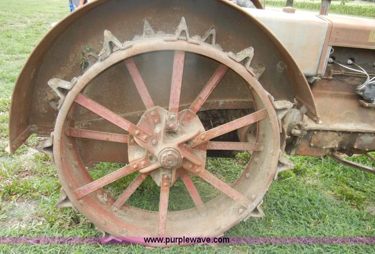 image for item D4256 1930 Case C tractor