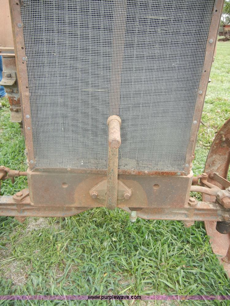 image for item D4256 1930 Case C tractor