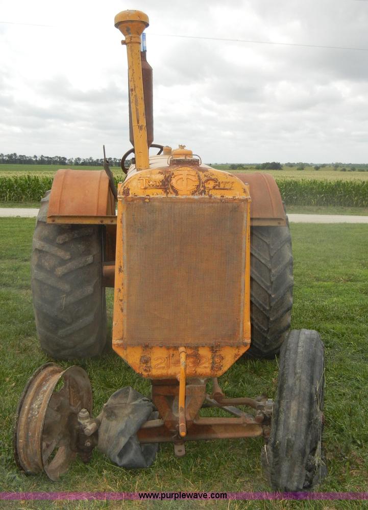 image for item D4257 1935 Twin City FTA tractor