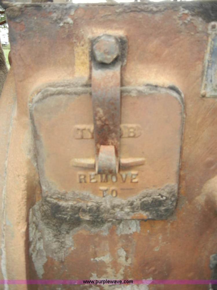 image for item D4257 1935 Twin City FTA tractor