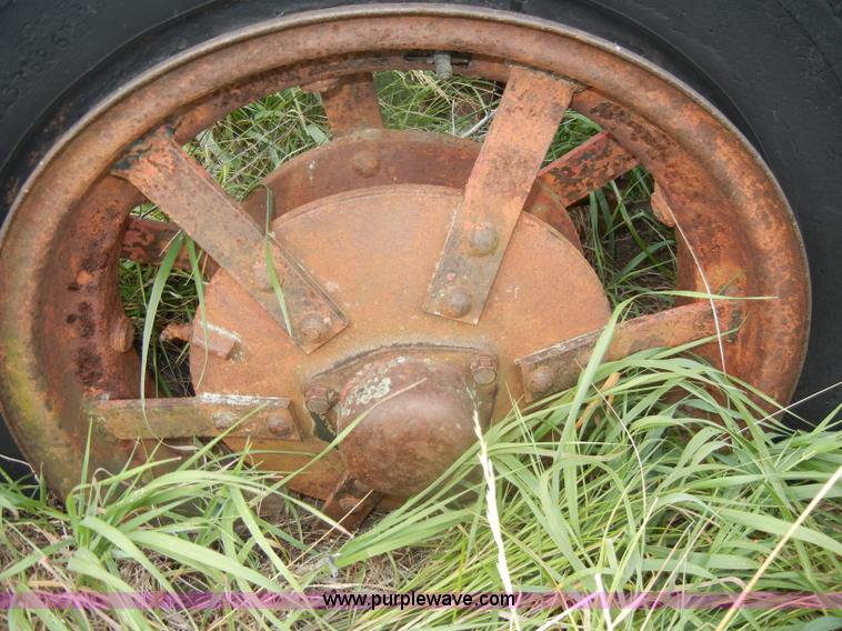 image for item D4259 McCormick-Deering 1530 tractor