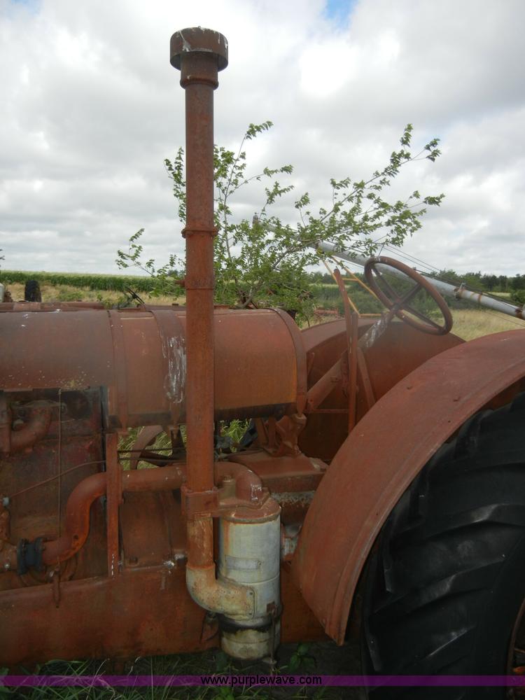 image for item D4259 McCormick-Deering 1530 tractor